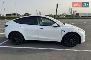 Позашляховик / Кросовер Tesla Model Y 2022 в Львові