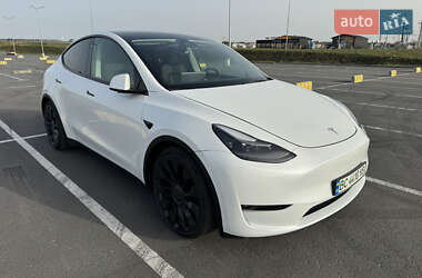Позашляховик / Кросовер Tesla Model Y 2022 в Львові
