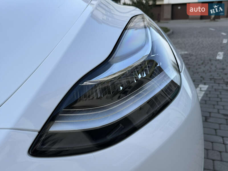 Внедорожник / Кроссовер Tesla Model Y 2022 в Ивано-Франковске