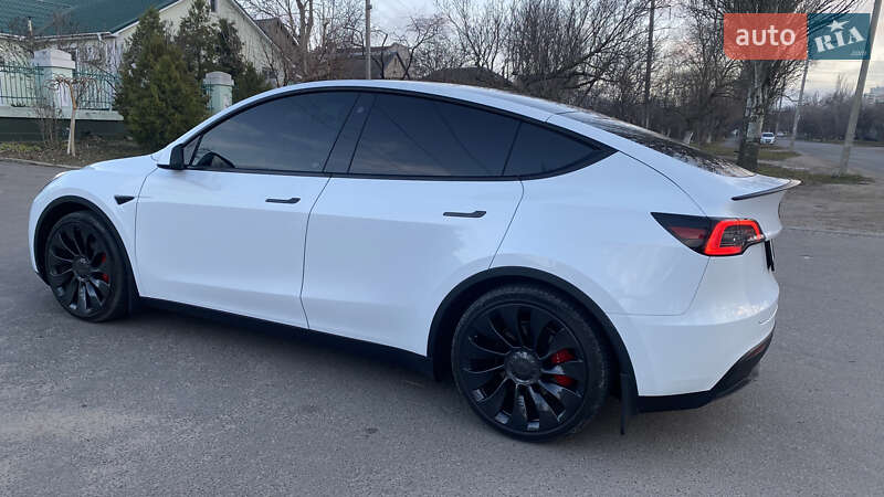 Внедорожник / Кроссовер Tesla Model Y 2022 в Одессе