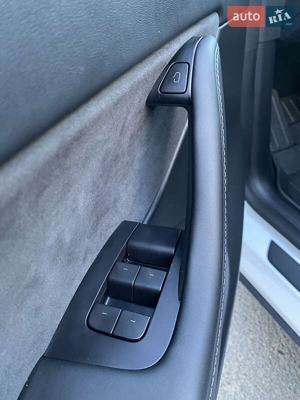 Внедорожник / Кроссовер Tesla Model Y 2022 в Одессе