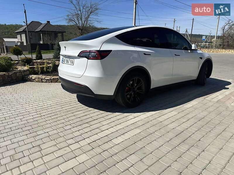 Внедорожник / Кроссовер Tesla Model Y 2022 в Могилев-Подольске