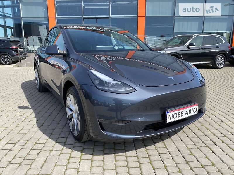 Внедорожник / Кроссовер Tesla Model Y 2023 в Львове