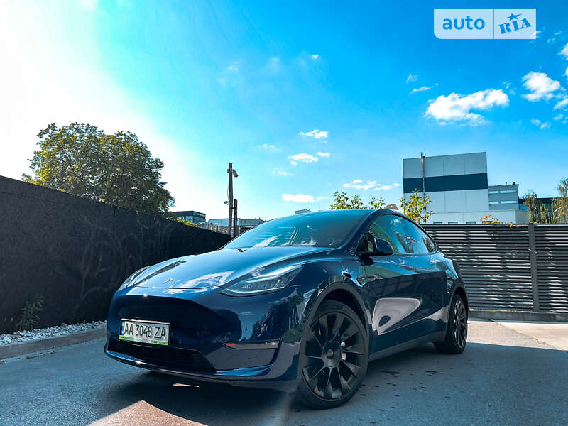 Внедорожник / Кроссовер Tesla Model Y 2020 в Киеве