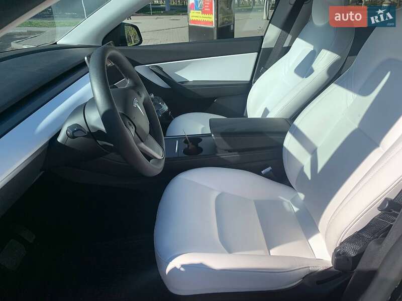 Внедорожник / Кроссовер Tesla Model Y 2021 в Никополе