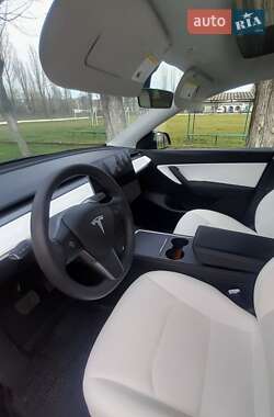 Внедорожник / Кроссовер Tesla Model Y 2021 в Никополе