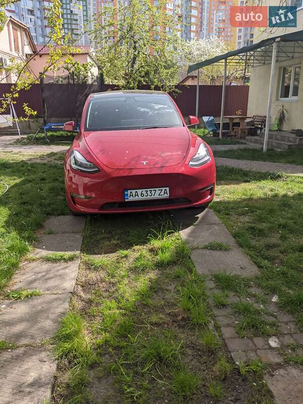 Позашляховик / Кросовер Tesla Model Y 2022 в Києві