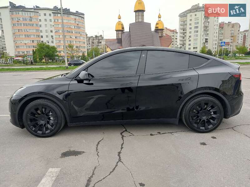 Внедорожник / Кроссовер Tesla Model Y 2022 в Ивано-Франковске