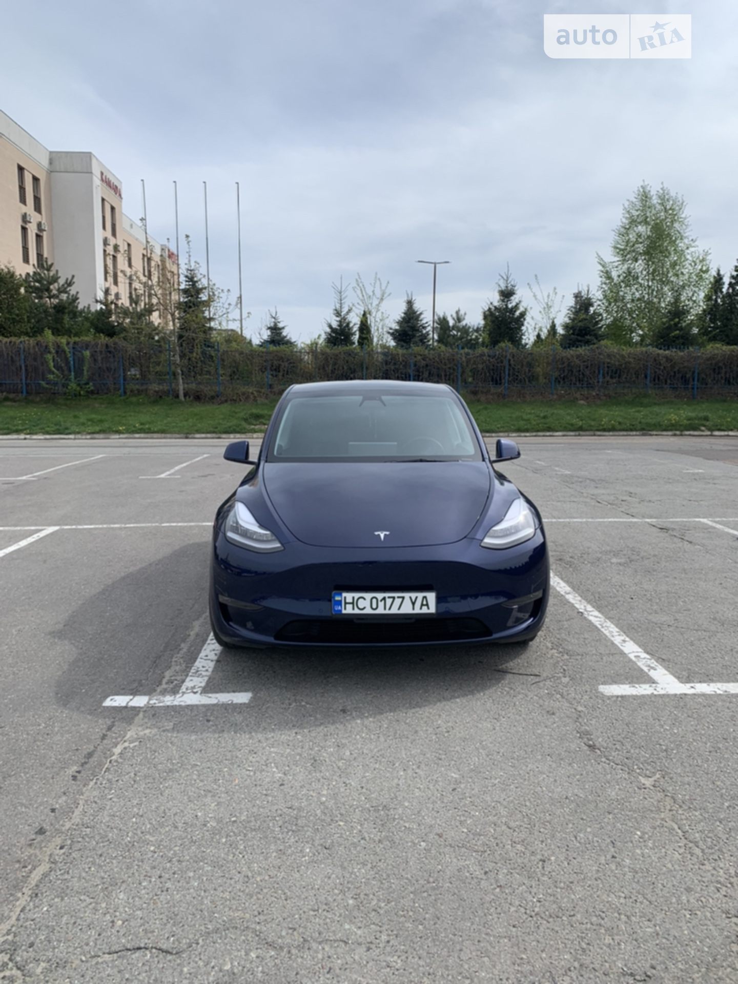 2022 Tesla Model Y - мініатюра 3