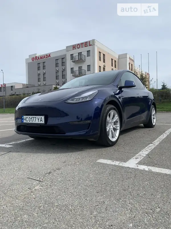 Tesla Model Y 2022