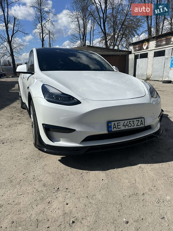 Позашляховик / Кросовер Tesla Model Y 2022 в Харкові