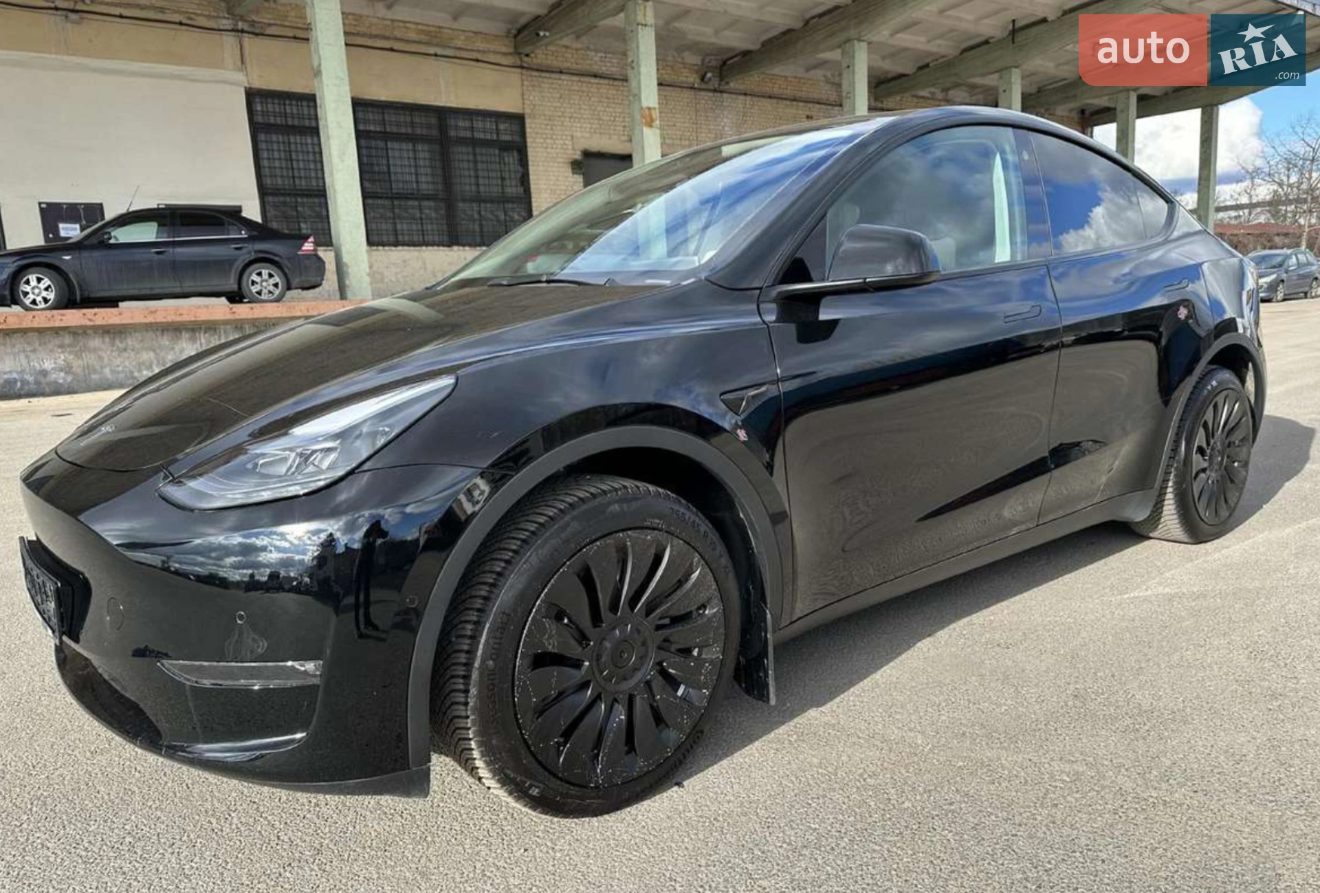 2021 Tesla Model Y - фото 1