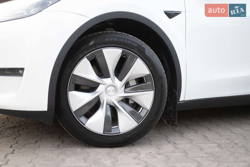 Внедорожник / Кроссовер Tesla Model Y 2023 в Днепре