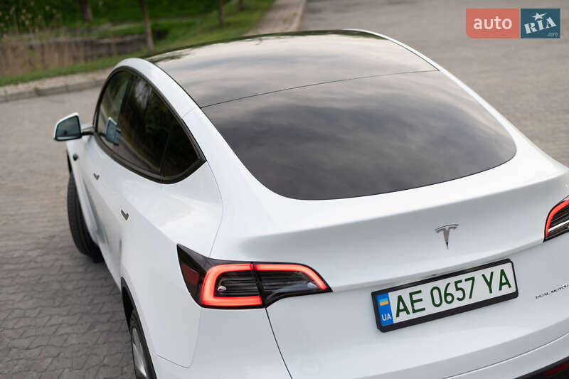 Внедорожник / Кроссовер Tesla Model Y 2023 в Днепре