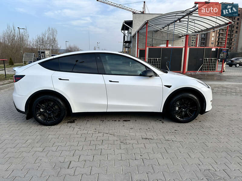 Внедорожник / Кроссовер Tesla Model Y 2021 в Хмельницком