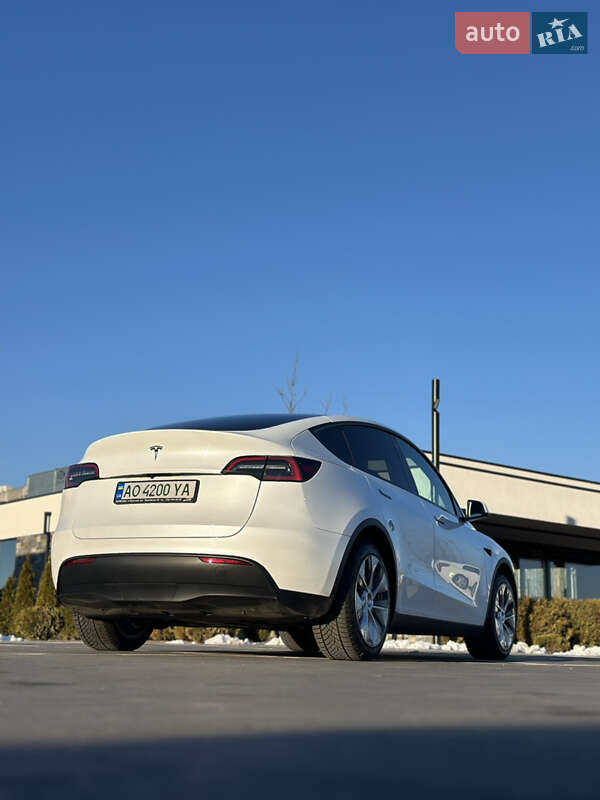 Внедорожник / Кроссовер Tesla Model Y 2022 в Мукачево