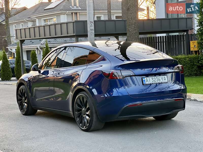 Позашляховик / Кросовер Tesla Model Y 2020 в Києві