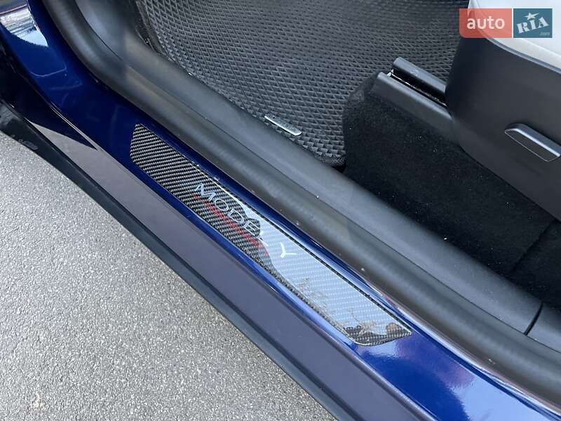 Позашляховик / Кросовер Tesla Model Y 2020 в Києві