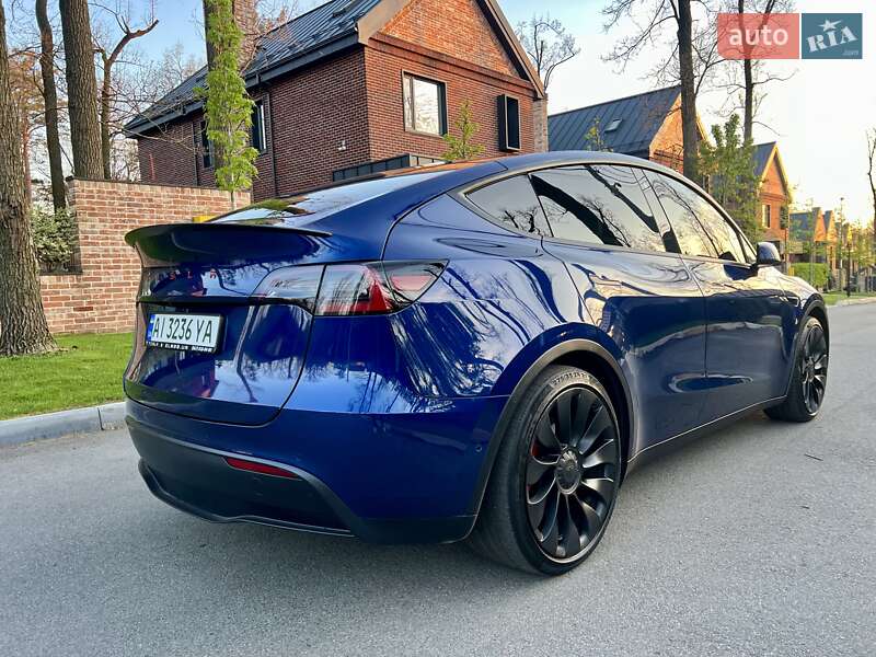 Позашляховик / Кросовер Tesla Model Y 2020 в Києві