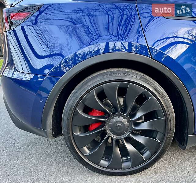 Позашляховик / Кросовер Tesla Model Y 2020 в Києві