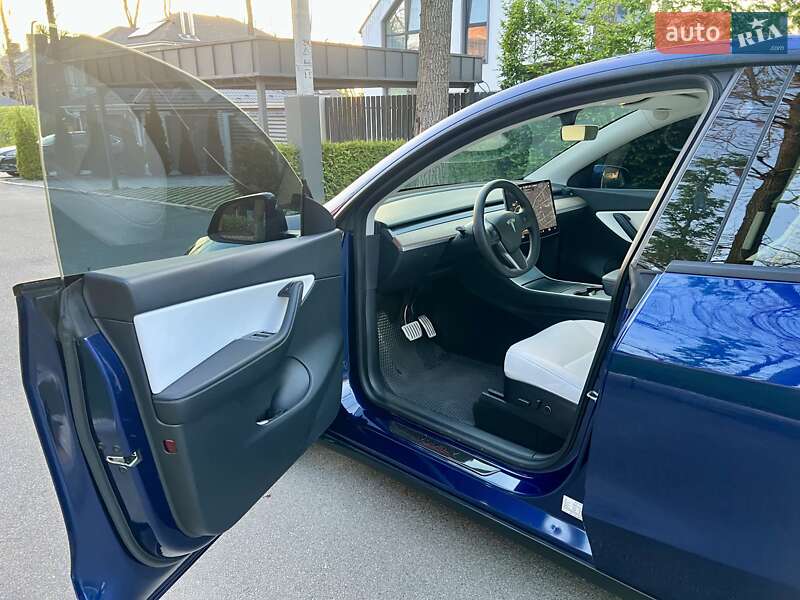 Позашляховик / Кросовер Tesla Model Y 2020 в Києві