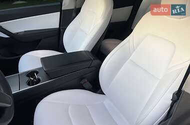 Внедорожник / Кроссовер Tesla Model Y 2020 в 