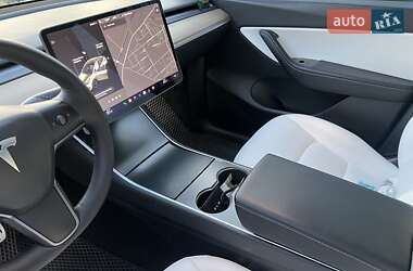 Внедорожник / Кроссовер Tesla Model Y 2020 в 