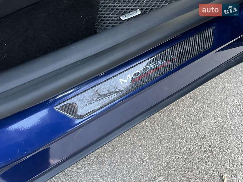 Позашляховик / Кросовер Tesla Model Y 2020 в Києві