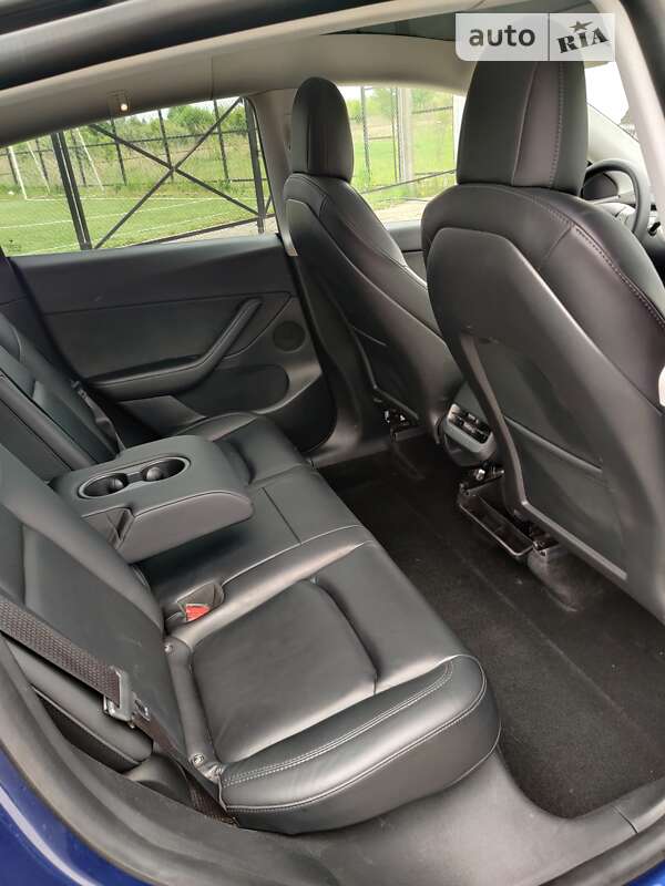 Внедорожник / Кроссовер Tesla Model Y 2022 в Черновцах