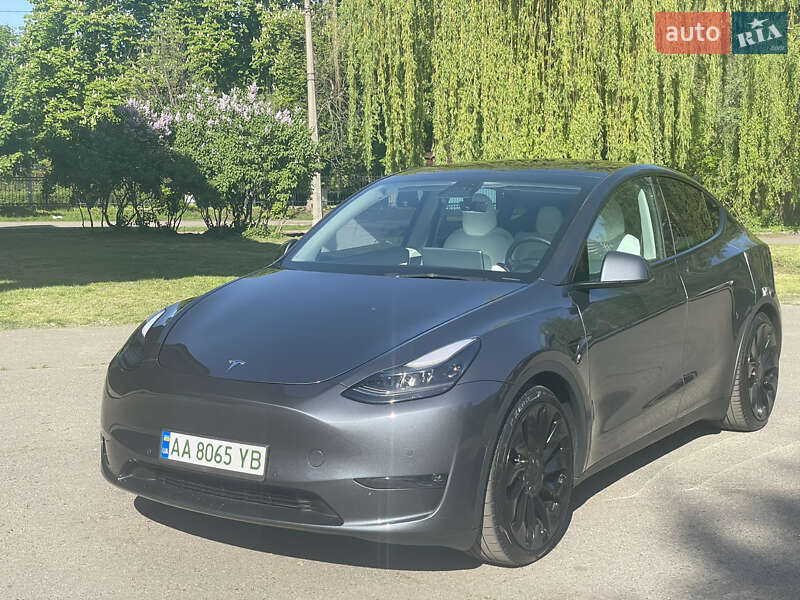 Tesla Model Y 2022