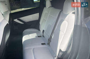 Внедорожник / Кроссовер Tesla Model Y 2022 в Киеве