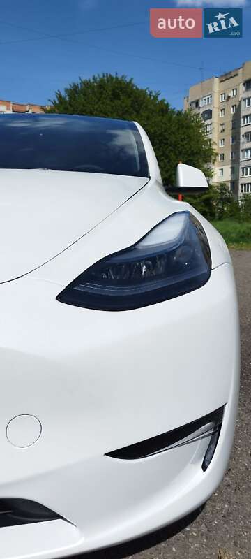 Внедорожник / Кроссовер Tesla Model Y 2023 в Львове