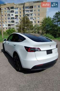 Внедорожник / Кроссовер Tesla Model Y 2023 в Львове