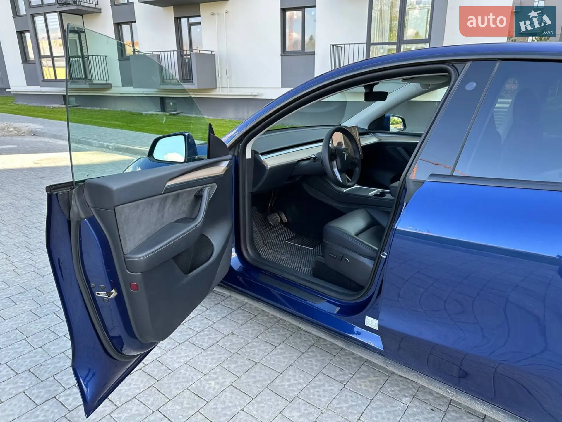 2022 Tesla Model Y - мініатюра 9