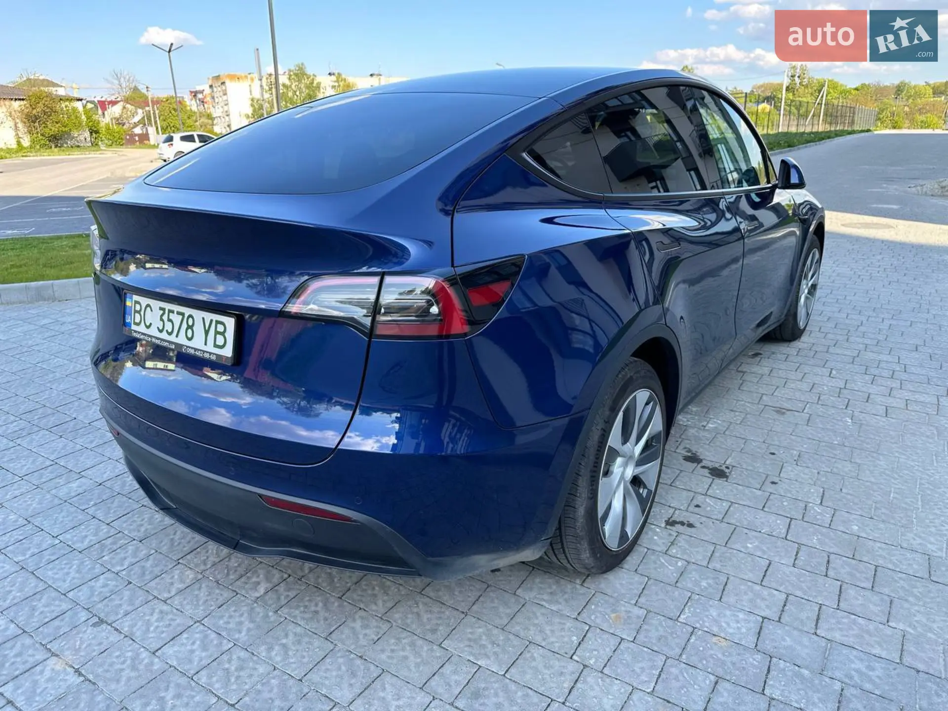 2022 Tesla Model Y - мініатюра 3