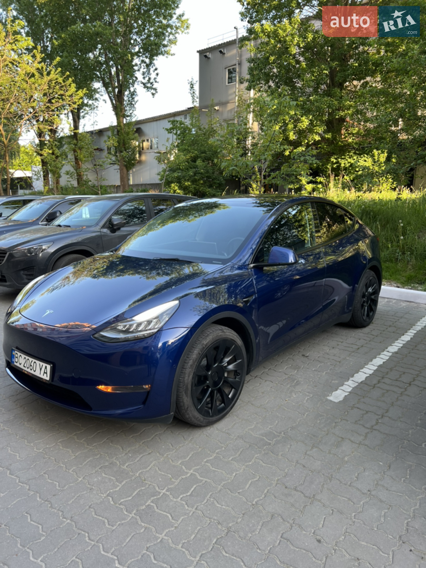 2022 Tesla Model Y - мініатюра 4