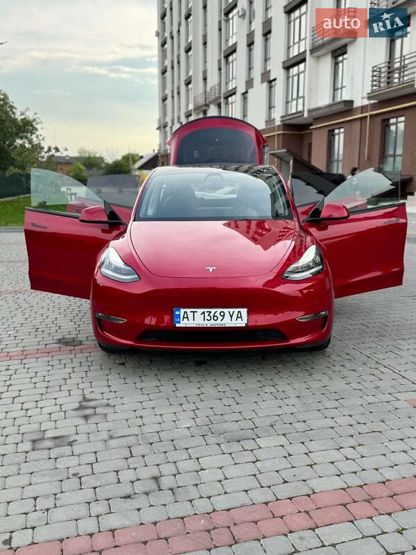 Внедорожник / Кроссовер Tesla Model Y 2021 в Ивано-Франковске