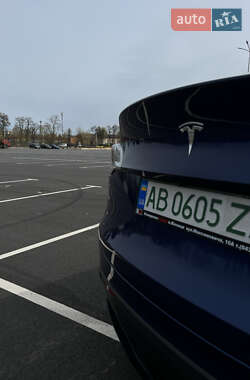 Внедорожник / Кроссовер Tesla Model Y 2020 в 