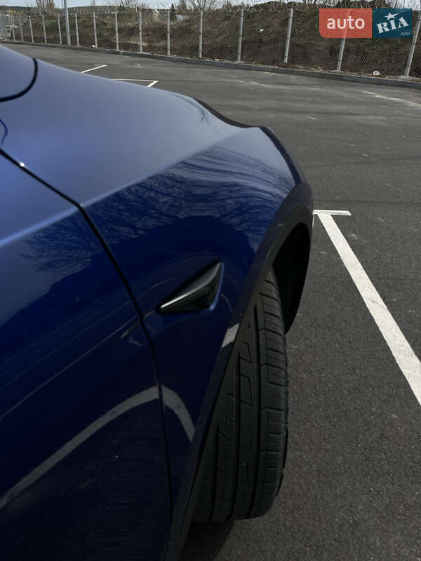 Внедорожник / Кроссовер Tesla Model Y 2020 в Виннице