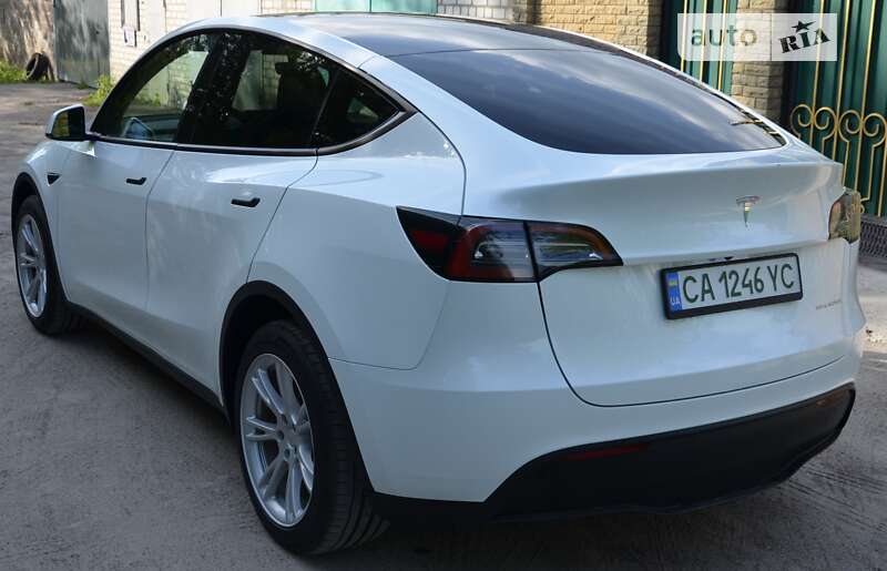 Позашляховик / Кросовер Tesla Model Y 2022 в Черкасах фото 4 Позашляховик / Кросовер Tesla Model Y 2022 в Черкасах