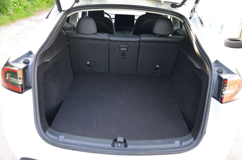 Позашляховик / Кросовер Tesla Model Y 2022 в Черкасах фото 13 Позашляховик / Кросовер Tesla Model Y 2022 в Черкасах