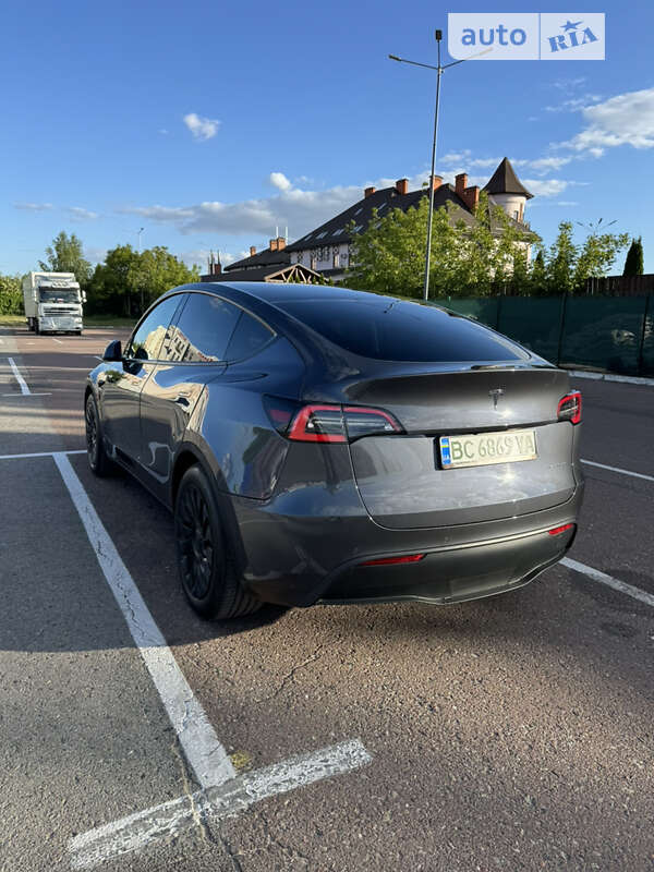 Позашляховик / Кросовер Tesla Model Y 2021 в Львові
