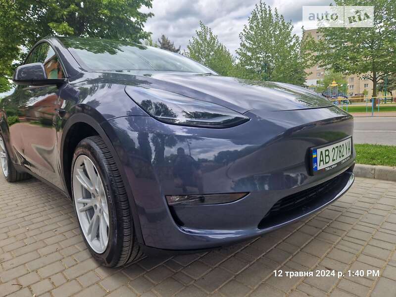 Внедорожник / Кроссовер Tesla Model Y 2023 в Могилев-Подольске