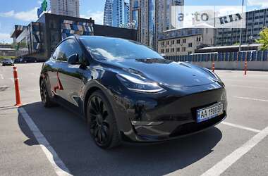 Внедорожник / Кроссовер Tesla Model Y 2021 в Киеве