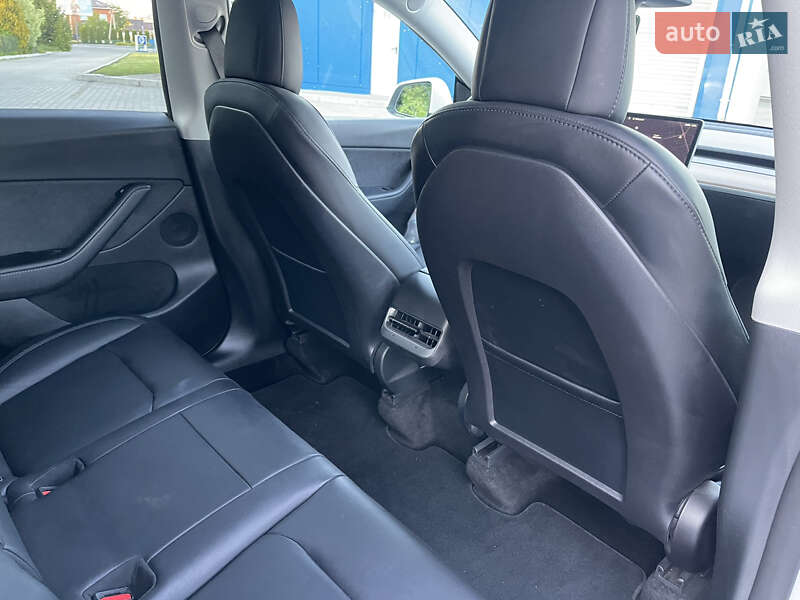 Позашляховик / Кросовер Tesla Model Y 2022 в Хмельницькому