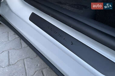 Позашляховик / Кросовер Tesla Model Y 2022 в Хмельницькому