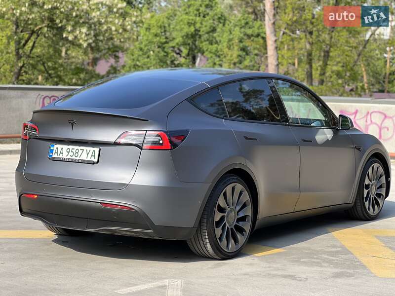 Внедорожник / Кроссовер Tesla Model Y 2022 в Киеве