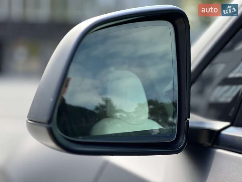 Внедорожник / Кроссовер Tesla Model Y 2022 в Киеве