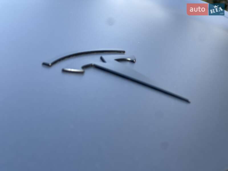 Внедорожник / Кроссовер Tesla Model Y 2022 в Киеве