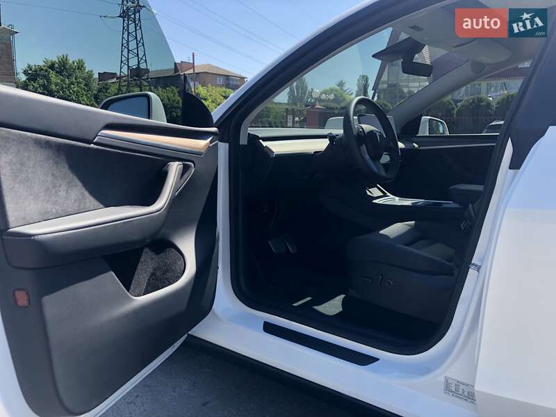 Внедорожник / Кроссовер Tesla Model Y 2023 в Белой Церкви